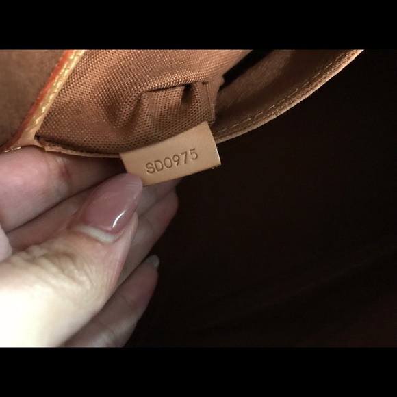 Authentic Louis Vuitton Alma PM Monogram - Picture 8 of 8